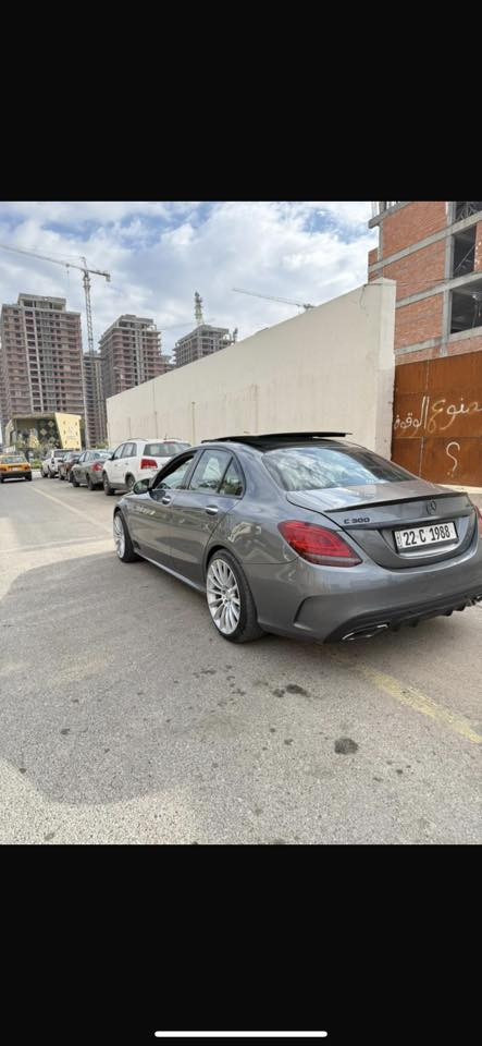 السلام عليكم للبيع او مراوس مع BMW
مارسدس c300 موديل 2021 فورمتك فول الفول للاخير 
حادث امريكا فقط بنيد وبل عراق بيها صندوك سيارة بدون ايرباك بدون شاصي بدون لغود مكفولة مابيها اي دواخل 
صفر مسج سيارة 

ملاحظة : سيارة تباع برقم عادي 
السعر 270 وبيها مجال مكاني بغداد - بغداد الجديدة 
***********
