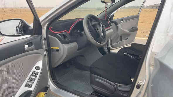 السلام عليكم اكسنت موديل 2013 رقم صلاح الدين دولي مكينه وگير شرط صدر جديد تايرات 4 جدد سبير جديد مسجل شاشه 4 سماعات دمام سنتر لك جديد غرفتها جديده كهربائيات كلها شغاله لايت عالي ناصي سياره ماعايزها برغي السونار مالها موجود بالمنسور السعر 89 وبيها مجال خابر وتدلل مكان السياره صلاح الدين بيجي يرهم مراوس حسب القناعه  ***********
