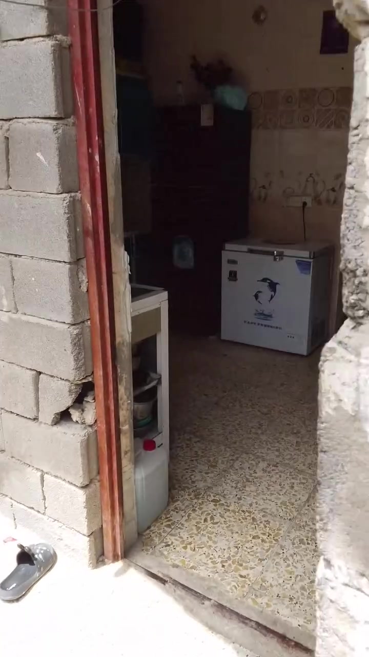 سلام عليكم بيت ميه مربعه ام الكبر شارع كوفي لصلطان يبعد عن شارع لعام ست افرع البيت جديد ونضيف تبليط مي مجاري كهرباء كله جديد بي غرفه خمسه بخمسه صاله خمسه بخمسه وستقبال سته بربعه ومطبخ اربعه باربعه لبيت كله صب ‏ السعر 55  ‪***********‬‏
