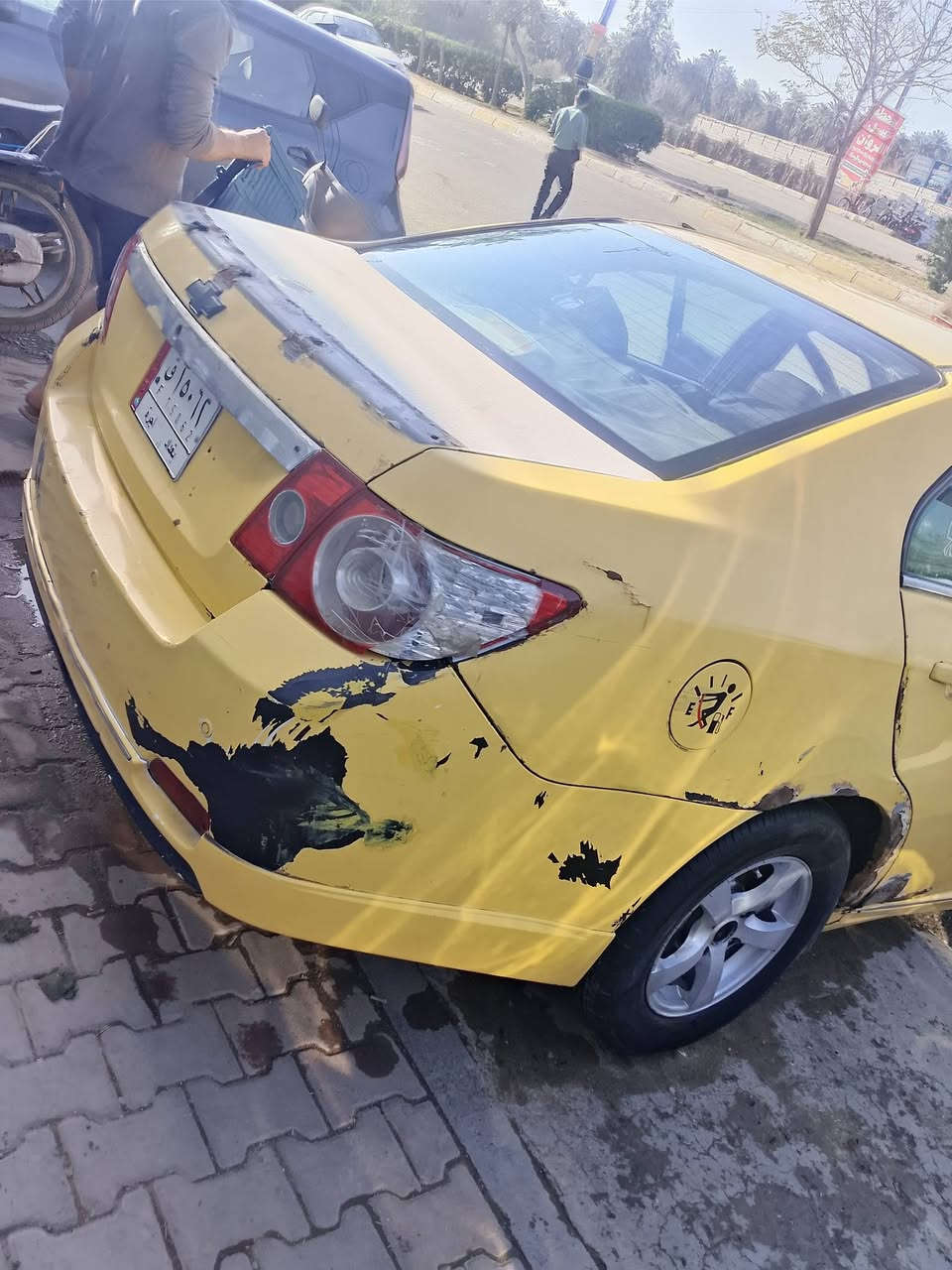 سلام عليكم سياره للبيع 
شوفر ليت ابيكا مديل 2007
محرك 2400 سياره خير من الله بس بيه نقوصات سنويه سقطت اليوم بس اجدد 
 ديالى بعقوبة سبعه نيسان 
معروضه 35 وبيه مجال 
الإتصال على الرقم (***********)
