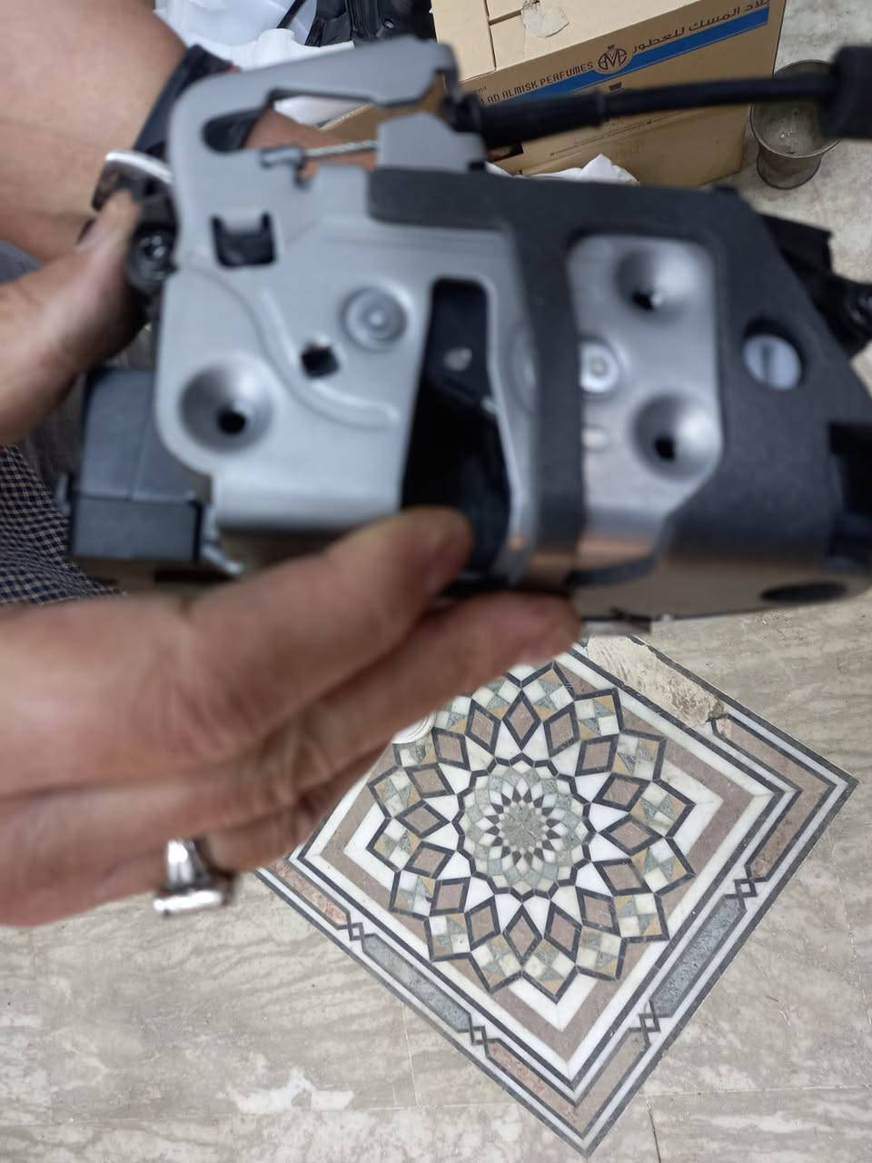 سلام عليكم
متوفر عندي قفل سياره فورد 
الشراي يراسلني خاص


**إذا كنت صاحب هذا الإعلان وتريد حذفه لأي سبب، رجاءا أرسل رسالة إلى الدعم الفني**