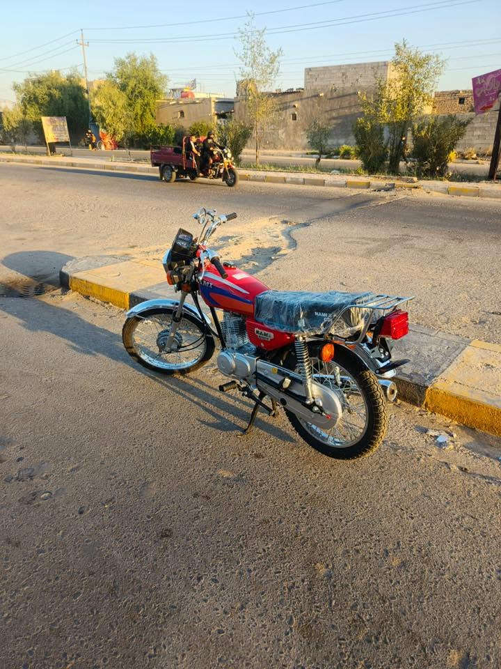سلام عليكم دراجه نامة شلامجة كله اصلي بلاد 2026 اوراق سكنر صارلها يومين  طالعه من الوكيل مكاني المجر الكبير  ***********
