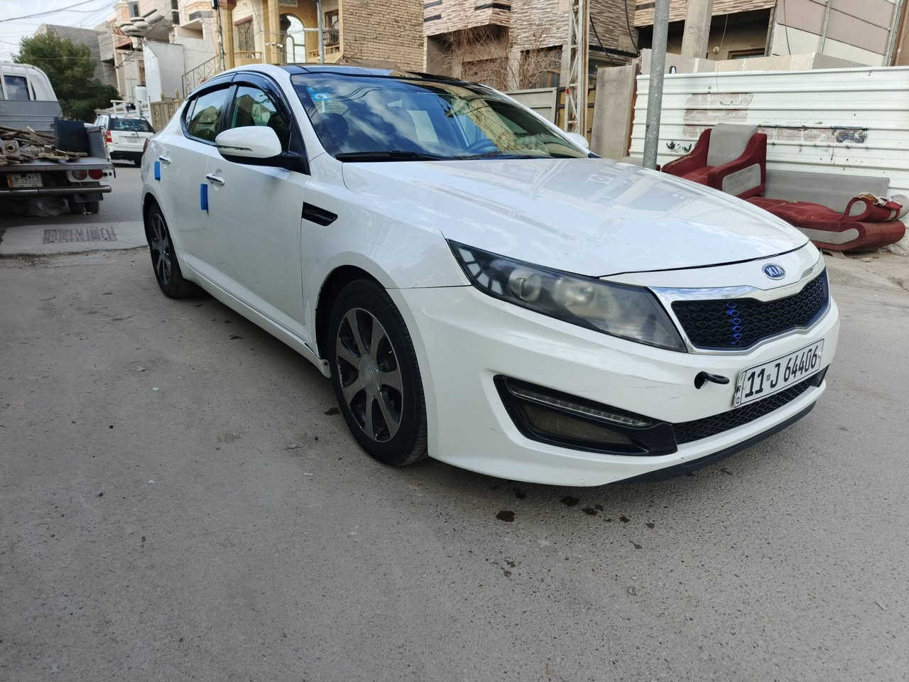 السلام عليكم للبيع اوبتما 2011 خليجي الشركة الدولية فول موصفات
مكينة 2000 دوش المرغوبة مكفولة من التنقيص والتبخير
كير 6 نمر مكفول
تبريد ثلج ❄🧊
ماشية 250 KM حقيقي 
موصفات السيارة
1 بصمة تشغيل + بصمة ابواب + بصمة جنطة
2 بنوراما طكتين 
3 تبريد قطعتين + تبريد ابيانو + تبريد منفصل مناخين
+ تبريد بل چكمجة + الداخل صاج
4 فول تحكمات ستيرن 
5 اشاير بل مرئي + المرئي شفط
6 نظام ترحيب عند الاقتراب + جهاز انذار
7 كامرة داورة 360 درجة + شاشة ايباد كار بلي
8 نظامABS + كزوز قفل السرعة + نظام ECO اقتصادي
9 حساسات خلفية
10 بك لايت لد + لد امامي نهاري وليلي
11 منضومة زنون LED + كاعية مدوشمة جلد
12 5 ويل كب + تخم تاير جديد + ويل 17 
( السيارة بيها مكانين صبغ جاملغ امامي + جاملغ خلفي رش + تبديل قبق الصندوق بدون ايرباك + بدون دواخل) 
لغود + شواصي + تكم + حوض مكفول 
(رقم بغداد بسمي مميز + سنوية وهزة ورقم جديد) 
مكاني بغداد حي جهاد
السعر 115 وبيها مجال للطيبين
***********
