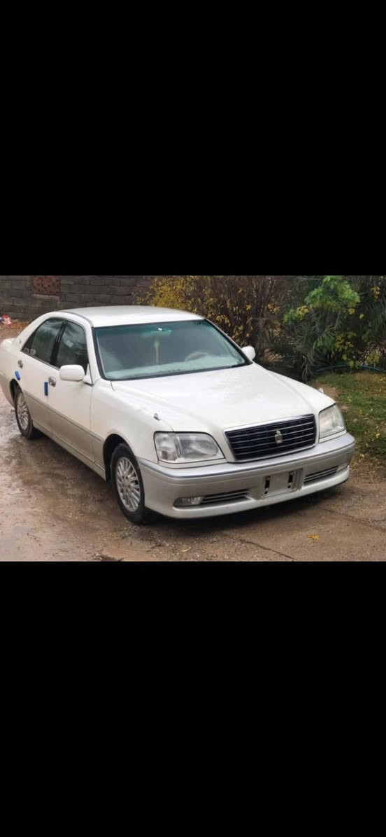 السلام عليكم ملكة موديل 2003 للبيع
كريستال خلفي دكمتين محرك في في تي 2.5 
كير محرك شرط صدر امامي خلفي شرط 
تبريد تدفئة كلو شرط شغال كهربائيات فول 
تايرات جدد لويات جدد سيارة لا رصعة ولا شخوط فول نضافة
السعر 32 وبيها مجال للاستفسار ***********
***********
