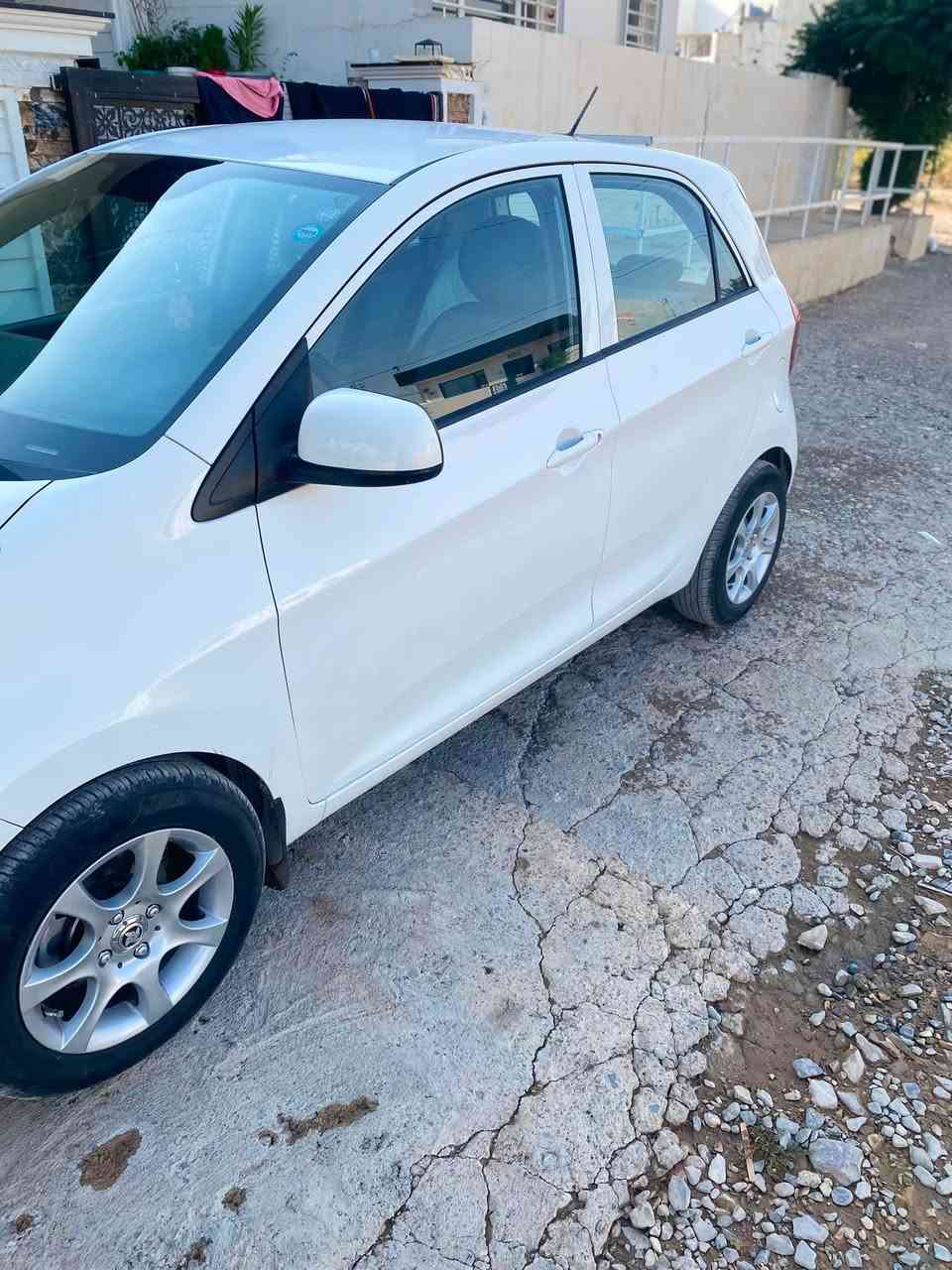 سلام عليكم Kia picanto 2016سیارەبدون صبخ عنده شبر بارد سياره كلش جاهز سنه ويه جديدتبريد ثلج سعر٨٥ورقەمجال ***********
