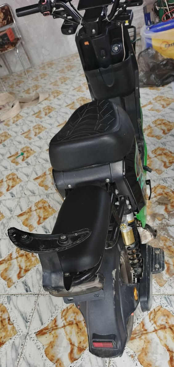 السلام عليكم
دراجه شحن R9 

مديل 2025 سرعه 99

 دراجه حلوه 

بيهه نضام R 

يعني بيهه بك 

دراجه نضافه 

100/100
ما استخدمهه هواي

 ملف 1500

سعره 400

وبي مجال بصيط كلش

مكاني بابل محاويل 

***********
