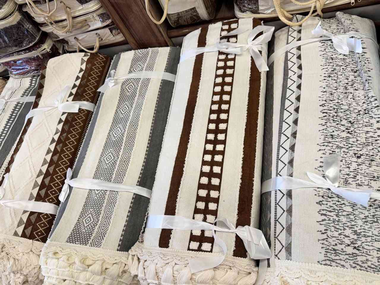 عرض خاص مجمع مصطفى صلال للمفروشات
مفرش تخم بوهيمي للتخم وللديوان أمتار حسب الطلب
السعر المتر القديم ب٦ الاف السعر الان ٤ الاف دينار
العنوان بابل الحصوه خلف جامع اسامه بن زيد مقابل ريتاج رقم واتساب ***********
