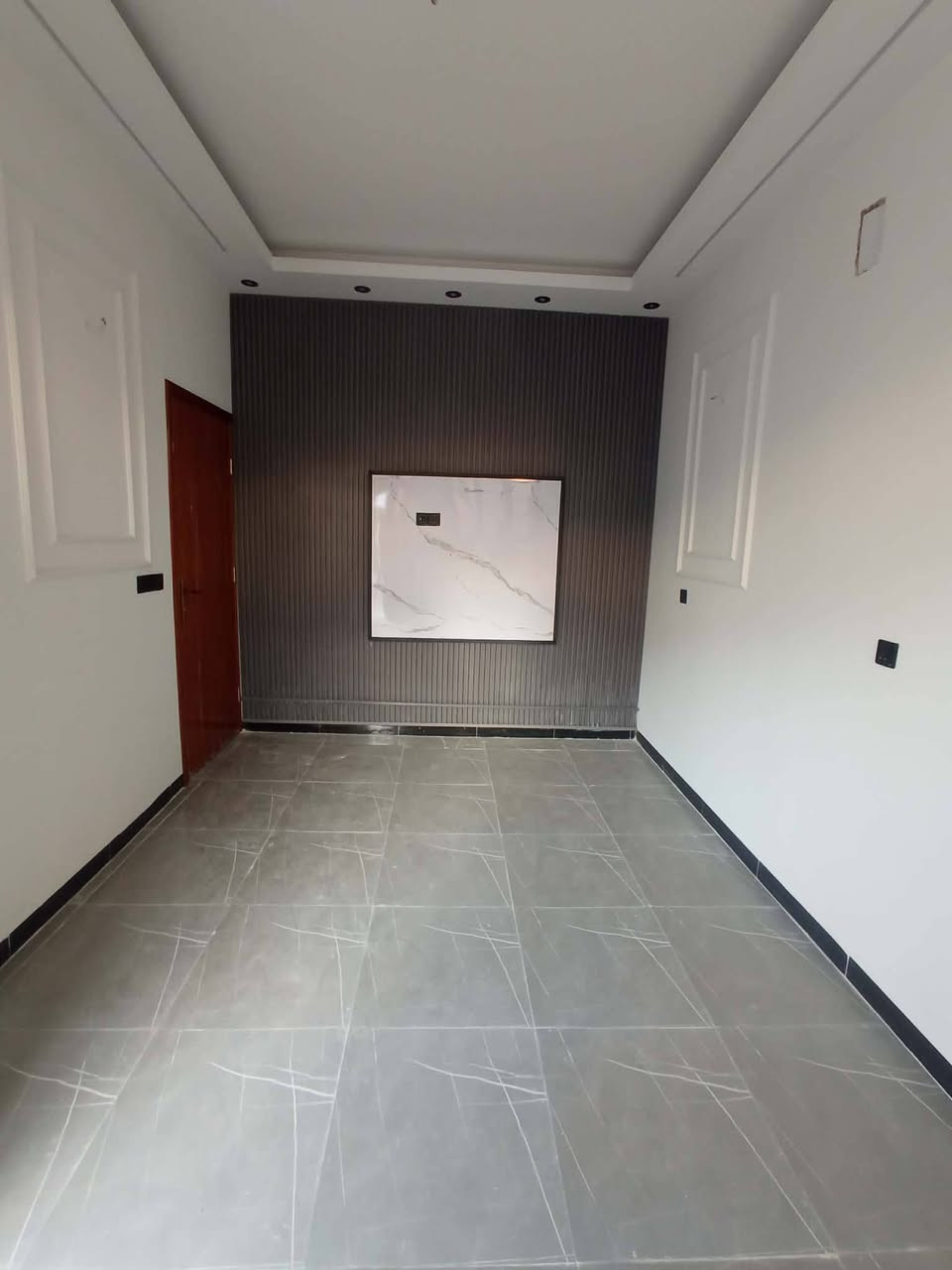 اللــــهــم صــل عــــلـــــى مـحــــمـــد وال مـحــــمـــد 
دار للــــبـــيــــع الــــمــــســـاحــــه100م واجــــه5نـــزال20
        
                        طــــابـو زراعـــي سـنـــد25

                              طابــــقــــيـــن

حـــــديـــــــث 2026                     اســــتـــلام مـــبـــــاشـــر

                           الـطابـــق الاول 

غــرفــه نــــوم وكــــلــــــدور وســــتـــــقـــــــبـــــال ومـــطبـــخ ومـــــجـــمــــع صــــحيـــات داخـــل وخـــارج 

                         الــــطابـــق الـثـــانــــي 

غــرفــــــه نـــــوم وكــلـدور 

                            عـــــنــــــوان 

حــــلــــه مـــــحيـــــزم 4  شــــارع شــــريـــــفــه الـجــديــــد

مـــقــابـــل المـــلعــــب الخــمــاســـي 

           اتــــرك تـــعـــلــــيق ويـــــتـم الــرد خــــاص او

للاســـــتــــفـــسار مـــــــــكتـــب الـــــربـــيعـــي للعــــــقــــار ولمــــــقــــاولات الـعــامـــــه شـــــارع 100قــــرب جـــــــســــر المــشـــات او اتــــــــصال ***********

                             مـــــلاحــــــضـــه 

لــــمـــن يــــــرغــب بــــــعـــــرض عــــقـــــار طابـــــو صــــرف او طابــــــو زراعـــي للاجـــار او للـــبــــيـــع مـــــراســـلت الـــــصـــفــــحـــه او اتــــــــصال 
***********
