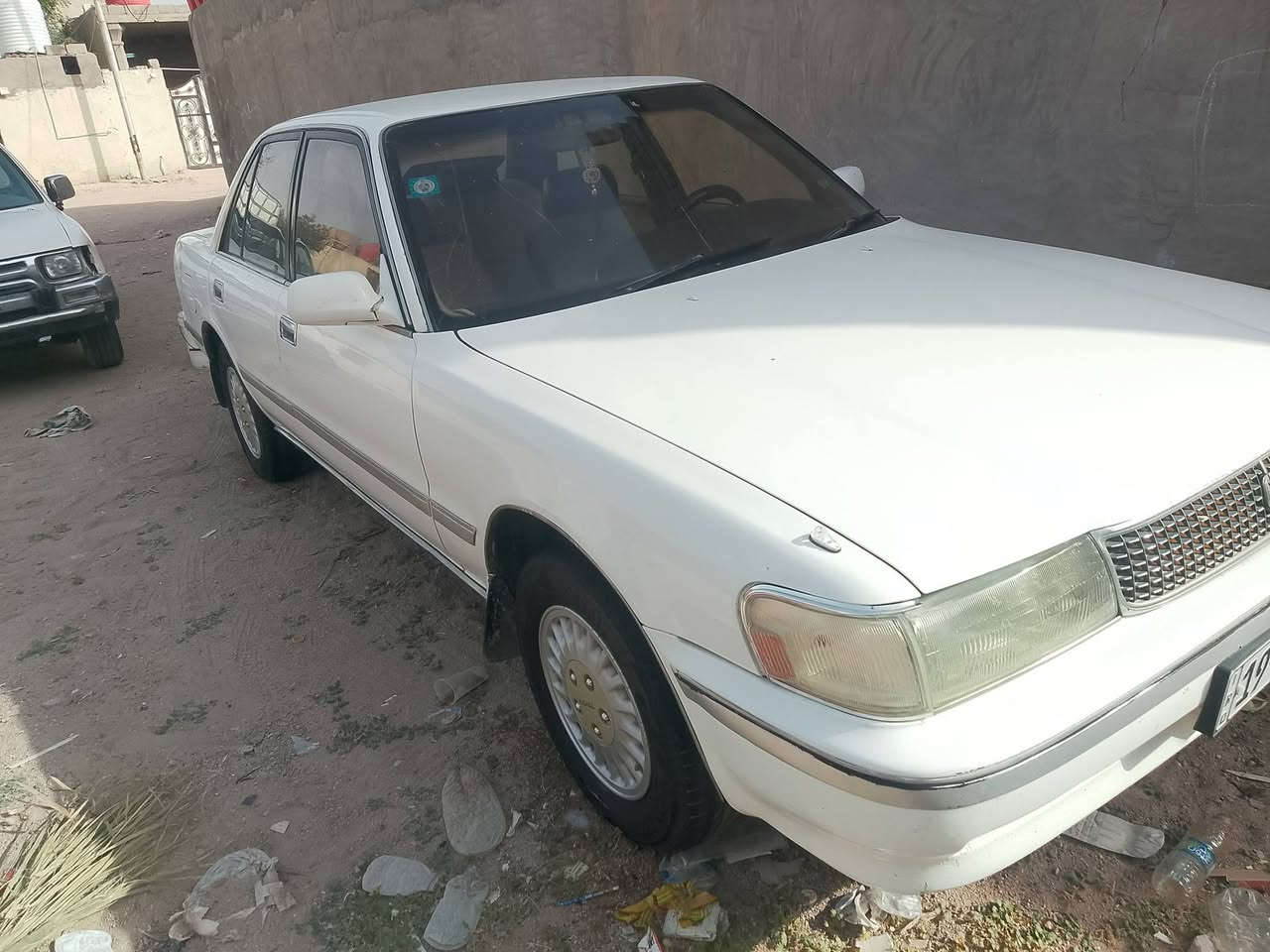 السلام عليكم للبيع كروسيده موديل 92 ابيع او مراوس سياره تبريد ثلج حداديه جديده تخم تاير  مكينه  وكير ونجي عنوان بصره سفان ***********
