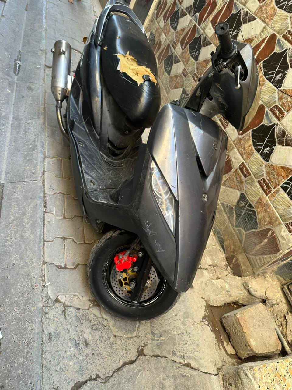 سلام عليكم ماكس ثلعب 140دراجه حلوه وكلجات خلفي امامي رياضي كهربائيات كلهه شغاله مابيهه اي نقص تشغل وتطلع السعر 450الف التواصل مع الرقم ***********
