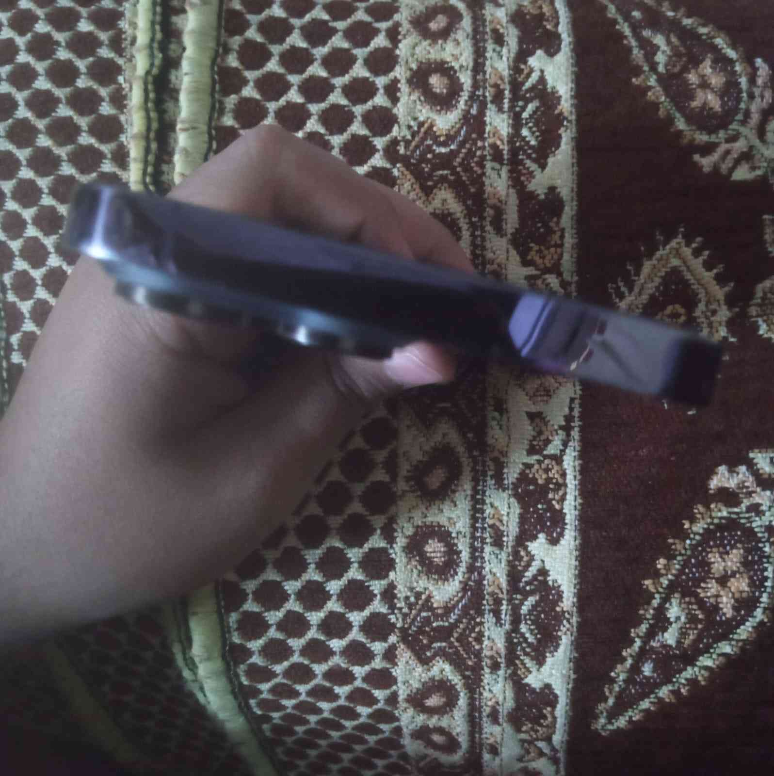 سلام عليكم آيفون 14 برو ماكس ذاكرة 256 بطارية 96 كامل ملحقات ما مفتوح ولا مبدل بي شي جهاز نظيف جدا تجي تفحص وتروح بي فقط فطر بالكلاس الخارجي مو الشاشة تنويه الشاشة شغالة جدا طبيعي وتبديله ب 85 بدون ما ينفتح الجهاز سعره 690 بي مجال بسيط رقمي للتواصل واتساب ***********
