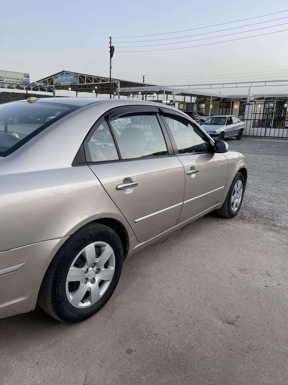 🚗 سوناتا موديل 2008 خليجي للبيع 🚗

✔️ محرك 2400  – 4 سلندر  
✔️ كير ومكينة بحالة ممتازة (المكينة جديدة مشدودة)  
✔️ تبريد ❄️ وتدفئة
✔️ السيارة خليجية  
✔️ بدون ضرر السيارة

💯 كفالة عامة ماعدا شبر بالجنطة صبغ 

💰 السعر:118  

📞 للتواصل: ***********  
مكان السيارة ديالى يرهم بيع مراوس
