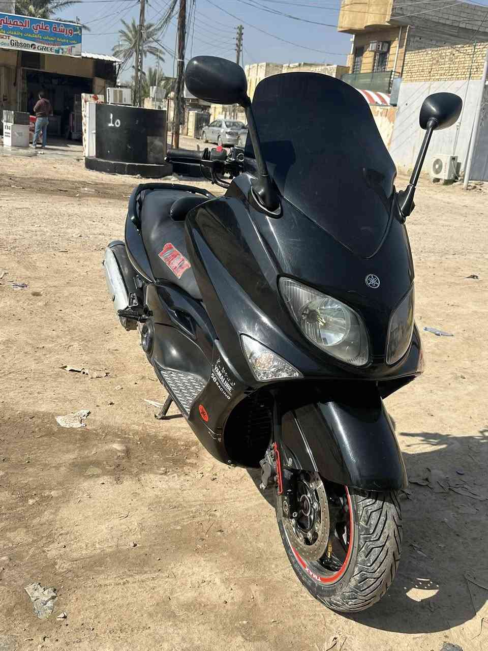 سلام عليكم
تيماكس 2008لون اسود
ماشية 38مكينة مامفتوحة عليهة مري مال ١١
فج خلفي مال 11ويل كروم دراجة كلهة شغالة مابيهة اي نقص 
عنوان ديالى بعقوبة. 
سعر20بيهة مجال قليل حك جية. 
متواجد تصال فقط ***********
