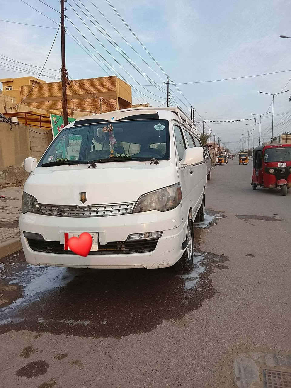 سلام عليكم جمبي حره رقم واسط تحويل ثاني يوم مصفره هيئه وغرامات سياره كير مكينه كهربائيات مكفوله سياره مصبوغه طويله كله من جام وجوه داخل نضيف دوشمه حلوه سعر 75وبيه مجال قليل مكان بغداد المدائن فلكه سلمان باك ***********
