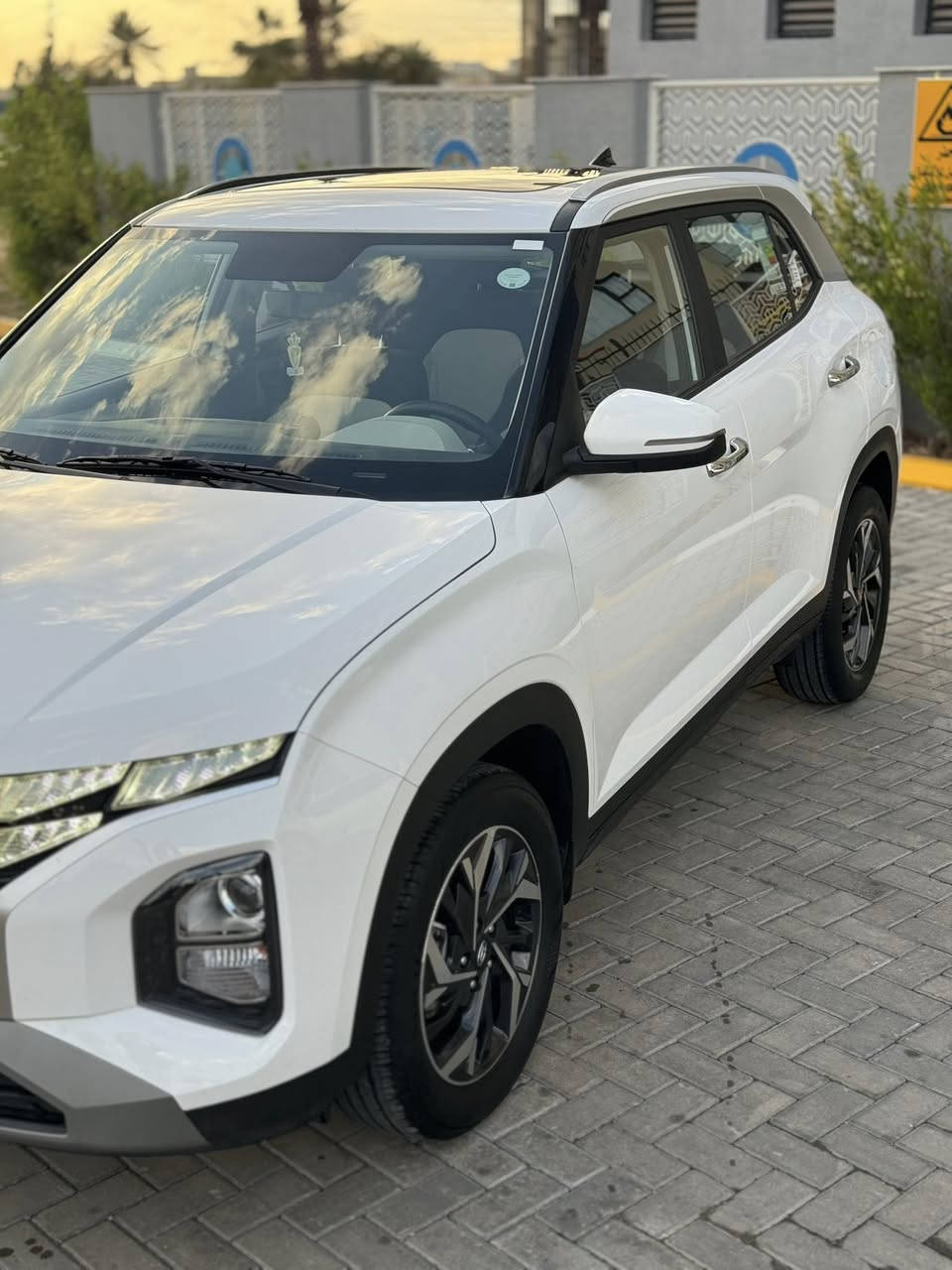 تحيه طيبه السلام عليكم ورحمة
هيونداي كريتا 2024 ــ وارد خليجي ــ

اللون ابيض 

🚨 ماشية 22  الف

✅ محرك 1500 دبل نوزل 

✅ كير اوتوماتيك 

✅ سقف بانوراما 

✅ شاشة لمس تدعم ابل كار بلاي واندرويد اوتو

✅ تشغيل بصمة ودخول ذكي

✅ كاميرا خلفية وحساسات رجوع 

✅ اضواء LED 

✅ مثبت سرعة وتحكم ستيرن جهتين بلوتوث للاتصال

✅ فتحات تكييف خلفية 

✅ شاحن لاسلكي للموبايل ومنافذ USB 

✅ تحكم ارتفاع مقعد السائق 

✅ مري جانبية شفط 

✅ عدادات دجيتال 

✅ هاند بريك كهربائي 

✅ شفتات ستيرن

✅ اشاير مري جانبية

✅ اوتو هولد

✅ نظام ايكو اقتصادي

✅ لايتات داخلية عدد 4

✅ قفل ابواب وجامات مركزي

✅ التحكم في سحب الهواء  

.رقم اربيل   تحويل مباشر سنويه هزه جديد بأسمي تحويل

السعر 158 ورقه مجال بسيط 

اي استفسار اتصل وتدلل 

***********

مكان بغداد حي الحسين قرب جسر العامرية 

غير متواجد على الفيس
