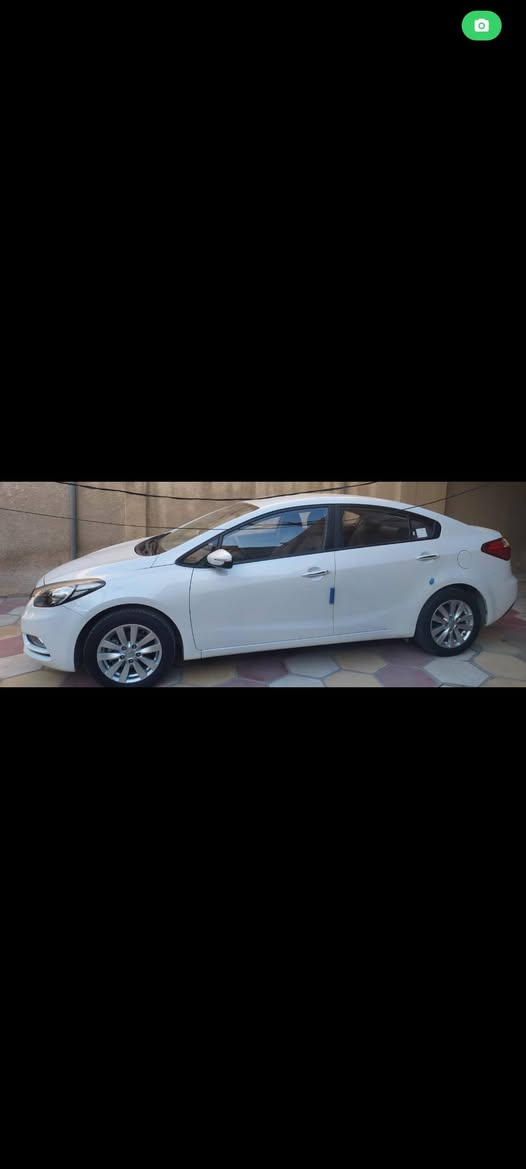 سيراتو 2016 مكفولة من الصبغ بس بيها طلقة بلقماره ماشيه 68 آلف كلم *********** السعر 125 ورقه التواصل مع الرقم المذكور واتساب ايضاً محرك 1600 وارد خليجي
