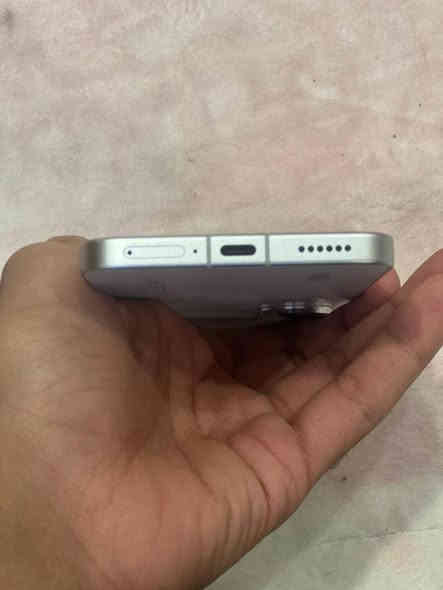 السلام عليكم
تلفون بوكو F7
تلفون أخو الجديد استعمال اقل ال20 يوم الله يشهد
وحش البوبجي بمعنة الكلمة لو ما متوازي على فلوس ما ابيعة لان جهاز براسة 60 حظ 
سعرة 525 وبيه مجال بسيط حك الجية 
مكاني بغداد الغزالية 
رقمي ***********
❤️
