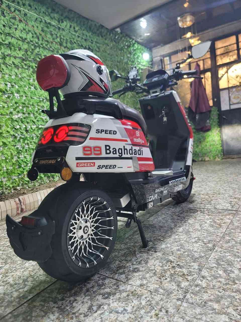 للبيع كاسحه 1300 وبيه مجال ***********
