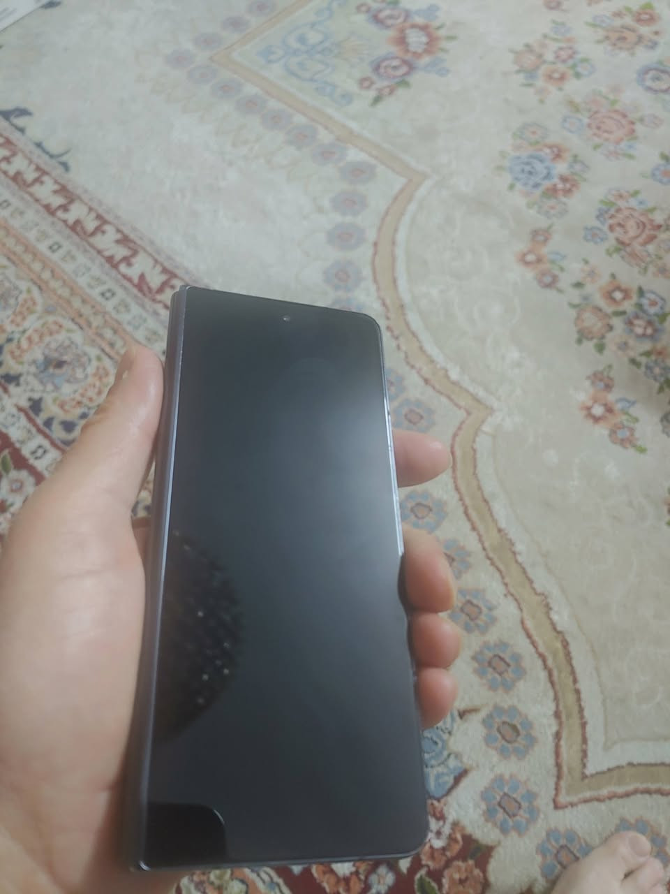 سامسونك فولد 5 ذاكره 512 دبل شريحه شرق اوسط بدون.ملجقات نظيف جدا بيه بس جزء صغير ملمتر كافع من الطبقة الجيلاتيه طبعا ما مإثر على شيِ
السعر 750 الف ققل
***********
مكاني بغداد الدوره ويوجد توصيل لكل العراق
