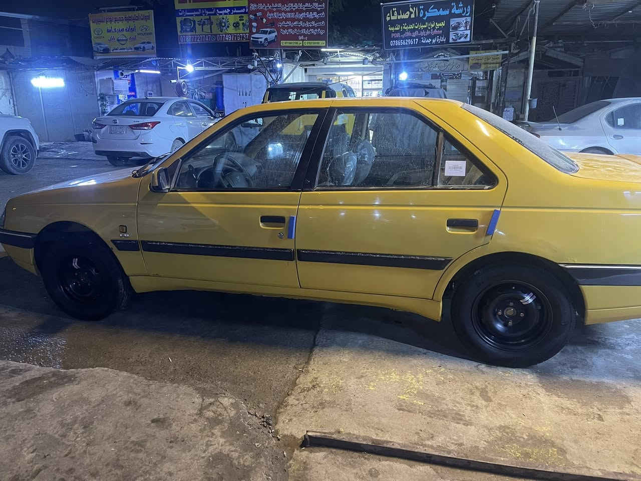 للبيع بيجو اكد موديل 16 سياره كلش نضيفه لا ضربه ولا طخه عل بلاد كهربائياتهه بلاديه تبريدهه ثلاجه تدفئه صدر امامي خلفي جديد سياره فقط عليهه غرامات 400 وينزلن من سعرهه وبيهه بدايت خيط شراي تصل وبيك خير وتدلل  
رقم ***********
