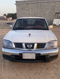 بيكم نيسان   2014 رقم بصره  سياره جاهزه  السعر ١٣٣ 07850299800