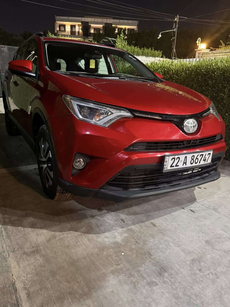 للبيع مستعجل 
تيوتا راف فور 2017 
وارد امريكي مواصفات LE 
تحديد مسار 
تحديد سرعة 
شاشة 
بعد بيها هواي مواصفات
سيارة نظيفة وكلشي ما ناقصها 
مكان السيارة الرمادي وبغداد 
السعر 168 وبيها مجال 
***********
