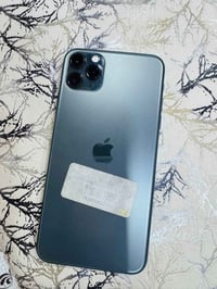 آيفون ١١ برو ماكس • ٢٥٦ • بطارية ٩٦٪