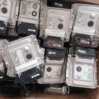 تتوفر عقول سيارتو me 17.9.11  من موديل 2010-2013 جملة مفرد يتوفر توصيل...