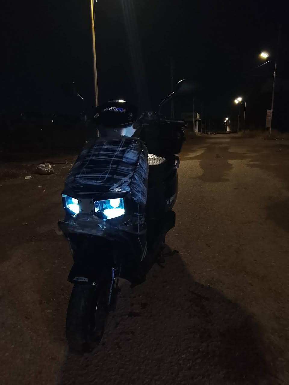 سلام عليكم شباب دراجه سكنس جيتي دراجه كامله اي نقص ما بيها عنوان بغداد البياع شهداء  شارع المدارس السعر 500 وبيها مجال ***********
