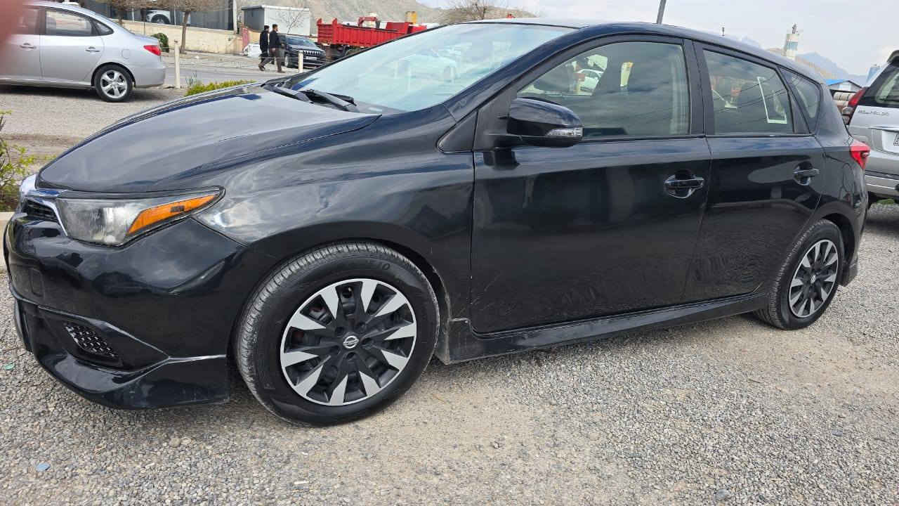 بیکاشۆ سێ پارچەی بۆیاخە جەمپێکی پێشی هەیە خەفیف جوان و هەرزان شوێن ڕانیە 
۰۷٥۰۱۰۷۱۷۱۰ أربيل, العراق
