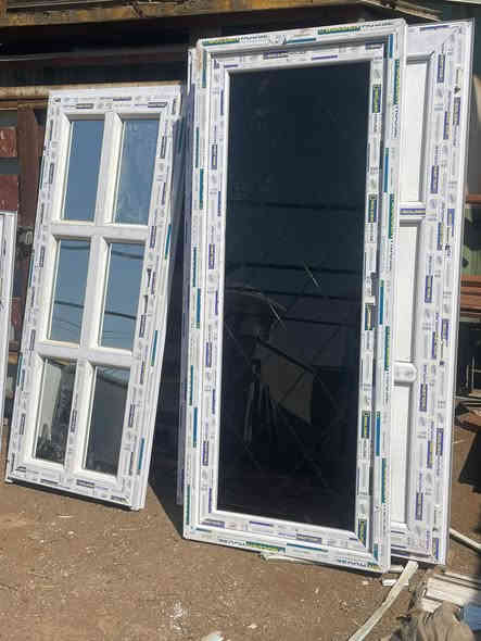 السلام عليكم احبائي معمل التركي PVCوالمنيوم اسعار تنافسية للابواب والشبابيك والقواطع تركي درجة اولى نصنع جميع القياسات  للاستفسار والطلب اتصل على***********
