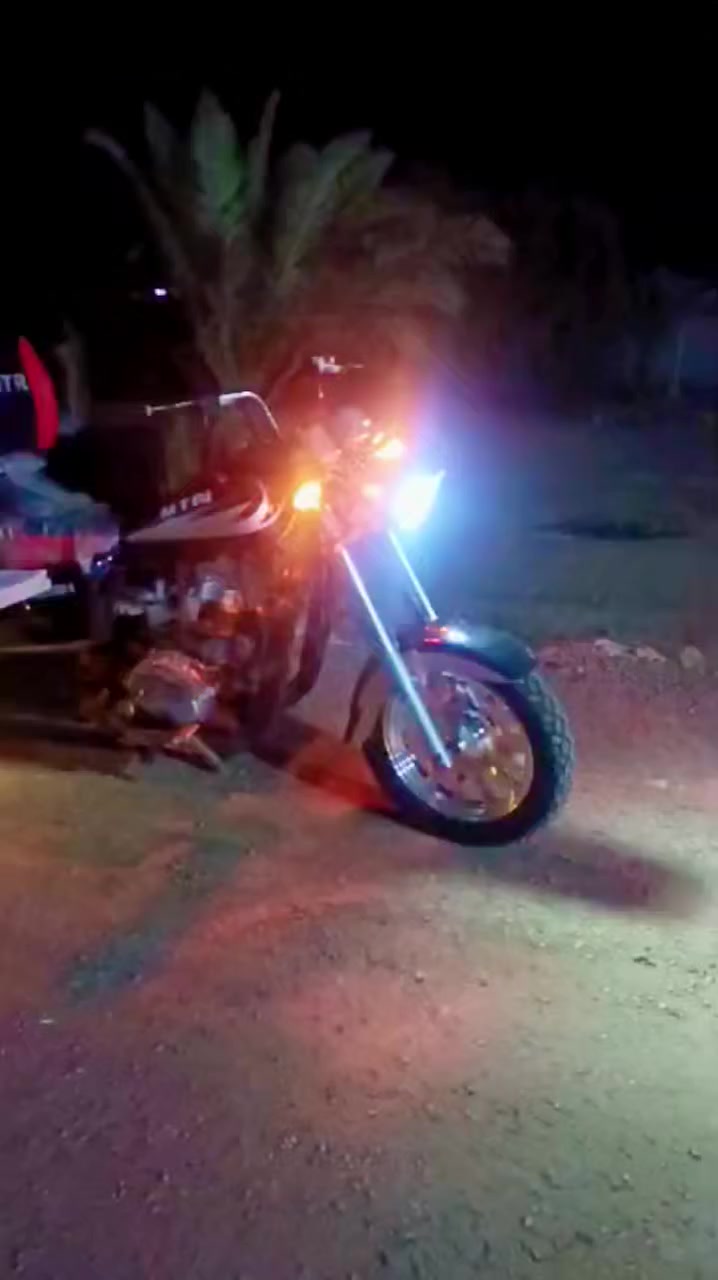 سلام عليكم للبيع 12 كلك كلك سعر 700 وبيها مجال مكان سماوه مملحه. مو شراي لادوخني وتعامل ***********
