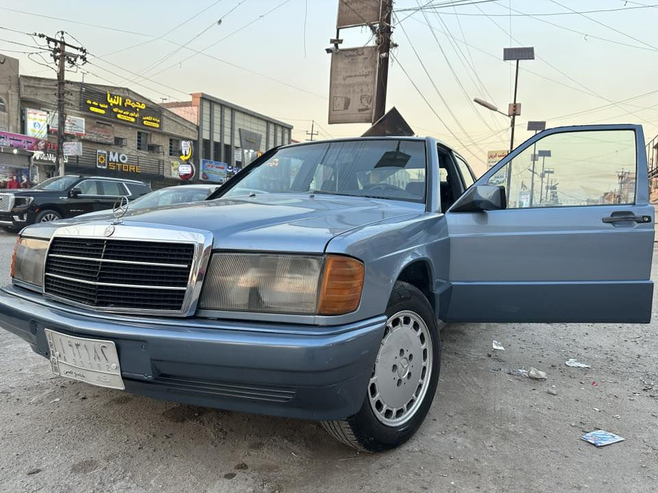 مرسيدس 190 طيارين مديل 91
مصبوغه عام بدون حادث 
كير ومحرك بلادي 4 سلندر 
تبريد شغال 
صدر جديد 
رقم بغداد
سعر 60 وبي مجال 
 اتصل اذا تريد تشتري ***********
ماكو نقص بيها سياره ابد 
Mercedes-Benz KSA مرسيدس-بنز
