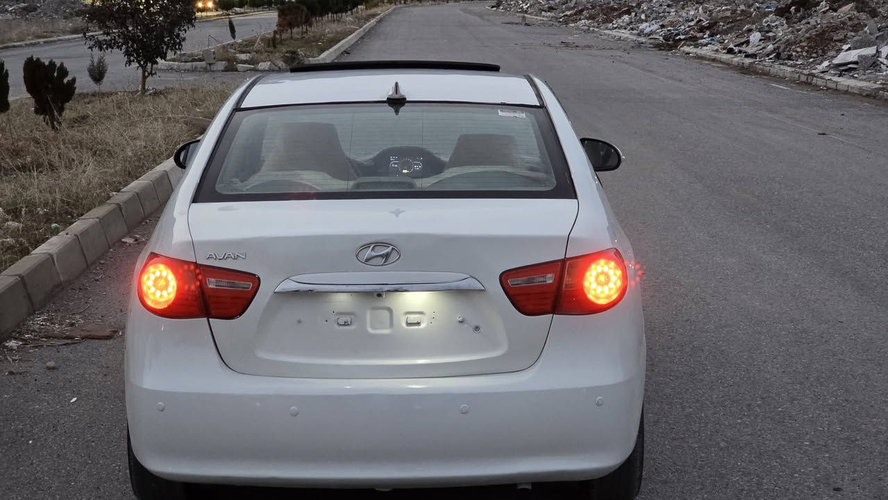 ئاڤانتی{2011}قەپات قەپات ماسافات تازە داخڵ کامل مەسروف کراوا براوای دووبەی  مەکینە 16دکشن بەرز نمونە لەجوانی پشتو پێشی کەپسە سەقفی بۆیاخی نیە 4تایەو ویلی لۆکی لەژێرە شاشەو کامێرا ئاوێنە ئیشارەت ئاوێنە شەفت تەبریت لەمس حاسە کوشن هیتەر  سەیارەکە بێ چاڵو چۆڵە هەیکەلی زۆر جوانە توندوو تۆڵە دینار مەسروف بۆی مەگڕێ شوێن ڕانیە ***********.ڤایبەر.واتسئاپ
