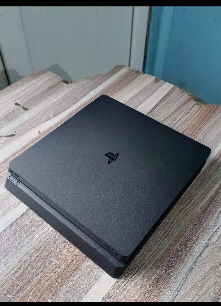 بلي ستيشن 4 سلم اون لاين كامل ملحقات جوستك واحد السعر ب 200 
بلي ستيشن 4 برو اون لاين كامل ملحقات جوستك واحد السعر ب 250
بلي ستيشن 4 فات مهكر نظام 9 كامل ملحقات جوستك واحد السعر ب240
بلي ستيشن 4 سلم مهكر  كامل ملحقات جوستك واحد السعر  ب  260
كل الاجهزه 
الذاكرة 500gb ما عدا البرو واحد تيره 
لمعرفة التفاصيل والحجز
فقط واتساب ***********
