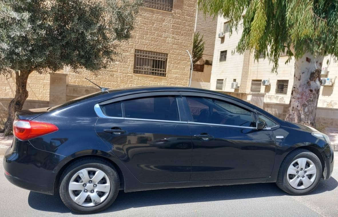 كيا سيراتو موديل 2014 للبيع 
الفحص مرفق مع الصور 
5,200 قابل للتفاوض بعد المعاينة
@إشارة


**إذا كنت صاحب هذا الإعلان وتريد حذفه لأي سبب، رجاءا أرسل رسالة إلى الدعم الفني**