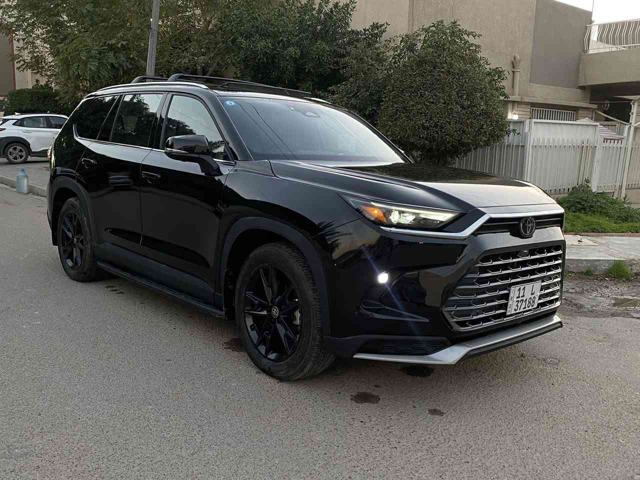 السلام عليكم

گراند هايلندر بلاتينيوم 2024 هايبرد ماكس فول

السياره اعلى مواصفات 

خمس كامرات 

بنوراما

داتا شو

بصمات ابواب

كشنات جلد كنتارا 

مقاعد تدفئه تبريد

سستم صوت JBL

خمس رادارت ٣ اماميه وثنين خلفي

حساسات امامي خلفي

شاحن وايرليس

محرك 2400 هايبرد تيربو 

لايت LED

سبعه راكب

وباقي المواصفات المعروفه

السياره باسمي

بدون تبديل اي قطعه

صبغ باب السايق وحافة الجنطه

والباقي راجع بارد

بدون اي نقص

ايرباك ستيرن وبرده ومسستم

مكانها اليرموك

السعر 340

***********
