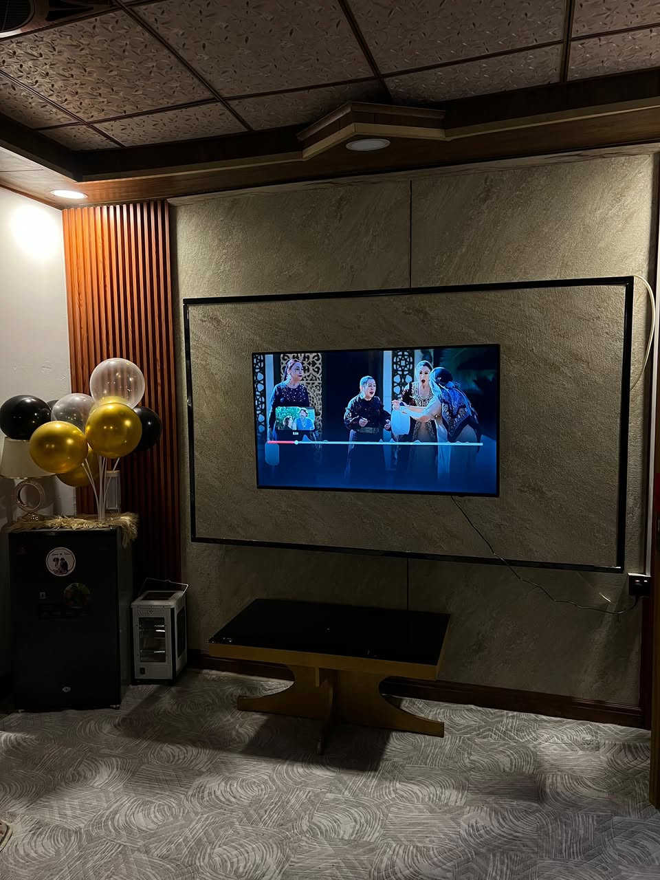 السلام عليكم .. دار للبيع المساحة ١٥٠ متر … ٦x٢٥ يحتوي على هول واستقبال وغرف نوم عدد ٣ + صحيات … الموقع نهاية حي اور المنطقة كاملة الخدمات السعر ٢١٥ وبي مجال … للأستفسار واتساب فقط ***********
