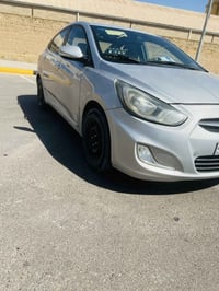 اكسنت مديل 2011  السياره كفاله عده الماشر بيها بالصوره   بارد   سياره ...
