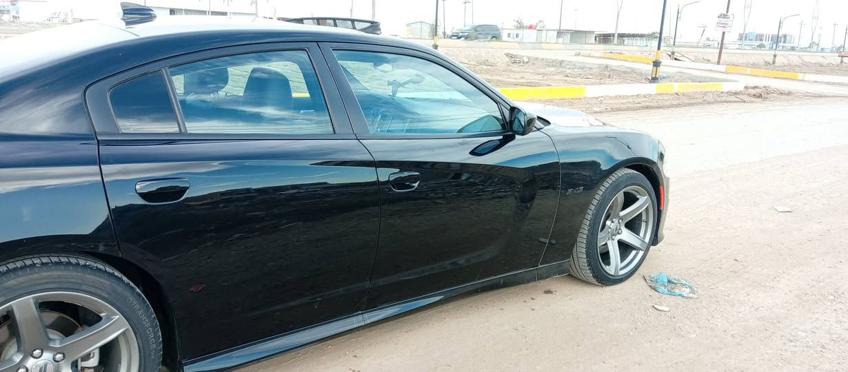 🚗 للبيع او مراوس بسورنتو 20 وفوك وبجيب لاريدو لمتد موديل 14 او 15 : دودج جارجر 2023
📍 مكان السيارة: واسط
📞 للتواصل: ***********
💰 السعر: 245 ورقة – قابل للتفاوض
📊 المسافة المقطوعة: 16000 مايل فقط
🛠️ المحرك: 8 سلندر – 5700cc هيمي

⚙️ المواصفات:
• فول مواصفات
• فتحة سقف
• رادارات
• مقاعد تدفئة وتبريد
• تشغيل عن بعد
سياره حلوه ونظيفه كلش اكثر من صور وفوول مواصفات ومكفوله من شواصي وحتى راديتر بلادي

⚠️ أضرار السيارة:
• وارد أمريكي – حادث أمامي
• صور الحادث مرفقة مع الصور

📌 تفاصيل إضافية:
• رقم السيارة: بغداد مشروع وطني
• باسم المالك تحويل مباشر
• لون السيارة: أسود
• حالة السيارة: السيارة جاهزة ونظيفة جداً بدون اي نقوصات
