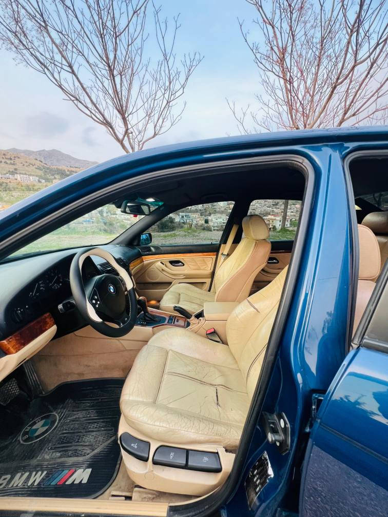 منفئست اصلي قرامات بشرت
مؤديل 2000
سفر لؤك
530M
فول فول به س سلايت نيه
كوشن جلد 
كوشن هيتر
ته بريد ساردوو گه رم
بؤني شه ريكه ي 
دينارئك مه سروف تياي نيه 
سپئري بيلادي

وه سفي زياتري ناوئ ماله كه دياره
بؤ فرؤشتن يان گؤرينه وه
سعري 70

‏*********** اكر, نينوى
