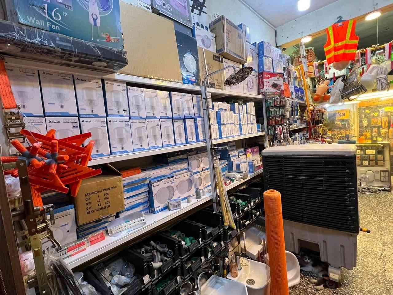 سلام عليكم من رخص الادمن المحترم كلشي راح تلكو يمنه صحيات عدد كهربائيات اصباع لد محلات انشائيه السبع ابكار ضمان وامان واصلي وكاله اسوار زورنا داخل الفرعين 
الفرع الاول سبع ابكار الشارع العام مجاور ماركت التوت الاحمر 
الفرع الثاني سبع ابكار الشارع العام مقابيل محطه الوقود بادر اخوتكم صالح الجنابي بل فرع الاول
وافرع الثاني اخوكم رفل الجنابي تحياتي لجميع ***********
***********
