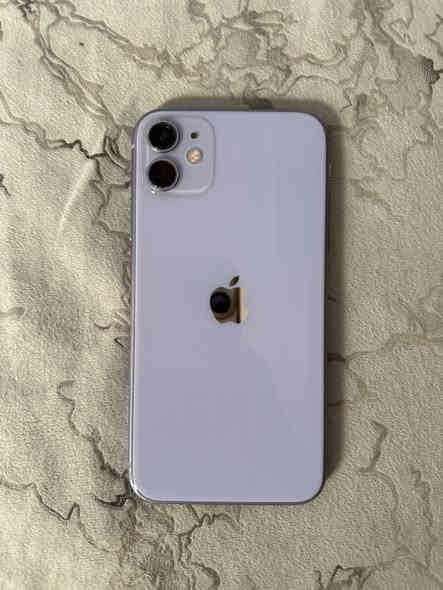 آيفون 11 عادي للبيع جهاز نضيف بس كامرته بيها رجة فقط شرق اوسط الجهاز ذاكرة 128  السعر 250 الف
***********
