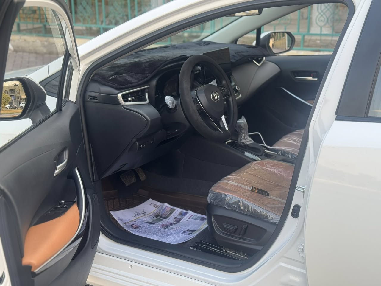 سلام عليكم للبيع عندي كورلا2024 علامه زركه مكفوله فول موصفات 
داخل لونين
كشن كهرباء 
ماشيه 16 رقم بغداد بسمي السعر 156 وبيها مجال مكاني بغداد الاعظميه رقمي ***********
