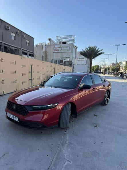 للبيع هوندا اكورد هايبرد موديل 2023
 فئه sport فول مواصفات:- مكينه 2000 هايبرد بصمه/بصمه ابواب/فتحه سقف / رادارات اماميه وخلفيه وجانبيه /كراسي كهرباء /تشغيل عن بعد /شاشه كبيره/كامره دواره/فول تحكم ستيرن/تحديد مسار/اوتو هولد/سايد بريك بصمه/كار بلي
وبعد هوايه مواصفات

وارد امريكي حادثها مرفق بالصور 
السعر ١٩٠ 
***********
