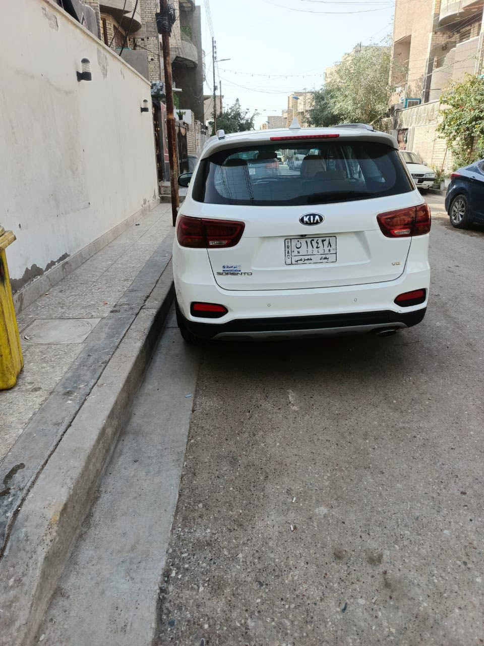 السلام عليكم مرخصت الادمن سيرنتو 2019 خليجيه بيه حادث خفيف ضرر فقط البنيد علئ كد شبر والباقي مكفولات 
السياره 
بانروما 
بصمه 
كشنات كهربائيه 
كشنات تدفئه تبريد 
رادار اماميه خلفيه 
جنطه شفط كهربائيه 
كامره 
حساسات 
شاشه 
ابيض صدفي
رادار مري 
هيتر مري 
مكينه 6 سلندر 
تحكامات استيرن 
فور ويل 
eco 
اوتو ستوب 
السياره موجوده البلديات السعر 270 وبيه مجال بسيط وبلعافيه علئ ياخذهه 
***********
