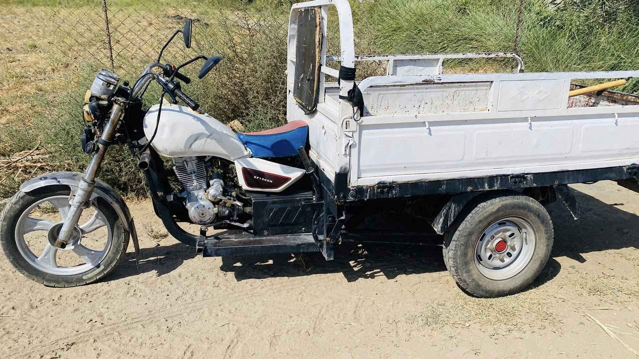 السلام عليكم ستوته للبيع  غاثه الكرايب مال بيت ع ايدي نكره سلف نص هندر محرك كير كلو شرط شاصي لغود  بودي ستوته خير من الله والله ماتكوفك بطريق دهن وبانزين فقط الف ماتصرف عليهاا وين الجنايه 
السعر 800وبيها مجال مال حك الجيه وللعرف ومن طرف فلان يتدللون 
مكاني بيجي حي العصري 
رقمي ‭0772 305 3691‬
