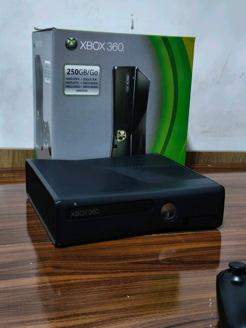 إكس بوكس 360 للبيع 🎮
نضيف كلش – استعمال بيت فقط (مو مال محلات)
🔹 الجهاز نضيف ويشتغل 100%
🔹 ويا يدتين أصليات
🔹 ويا هاردين مال ألعاب
🔹 السعة: 250GB
🔹 متروس ألعاب جاهزة
📍 المكان: كركوك
📞 للتواصل: خاص أو واتساب
***********