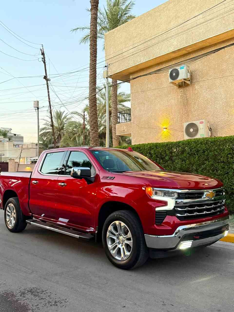 سلفرادو Z71 2023
محرك 5300
فول مواصفات 
فتحه سقف 
دشبول ديجتل 
كراسي جلد كهرباء + تبريد تدفئة بلكشنات 
بصمه وتشغيل عن بعد
 وارد امريكا البنيد فقط مصبوغ نفسه 
بدون شاصي بدون لغد بدون حتى راديترات 
رقم بغداد 
مكان السيارة بغداد نفق الشرطة 
للاستفسار 
***********
