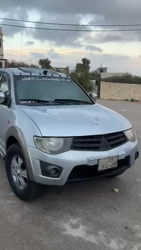 ☎️٠٧٧٢٠٦١٨٤٥
ميتسوبيشي L200 موديل ٢٠١١ فحص كامل 7 جيد  وصيانة الشركة بحالة الوكالة للبيع
محرك 2500 cc تيربو ديزل قوي واقتصادي جداً 
جير عادي 5 غيار
نظام دفع رباعي 4X4 
ترخيص لغاية ٧/١/٢٠٢٦
سعر٧٦٠٠
مرايا كهرباء
كشافات
زجاج كهرباء
AUX , USB
سنتر
مكيف حامي بارد
ومزيد من الإضافات المميزة...


**إذا كنت صاحب هذا الإعلان وتريد حذفه لأي سبب، رجاءا أرسل رسالة إلى الدعم الفني**